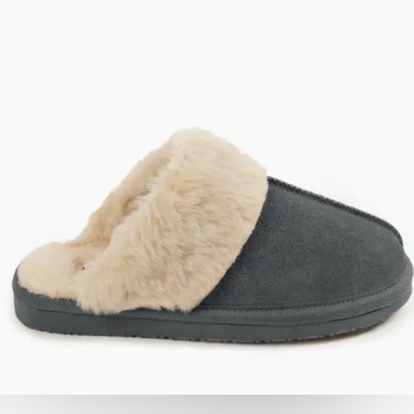 Minnetonka Chesney Charcoal Slippers/Mules Women's Size 7 Brand New In Box - Picture 2 of 8